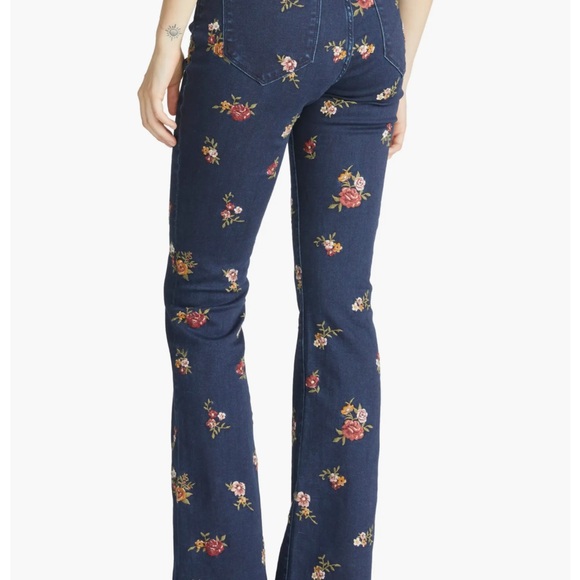 NWOT Driftwood Wyatt embroidered flare jeans. Mid rise Size 24/33 - Picture 2 of 9